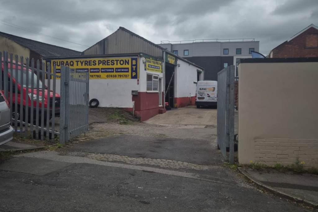 Local garage services in preston